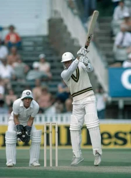 50 Unique Images of Cricketer Imran Khan That Capture His Iconic Legacy