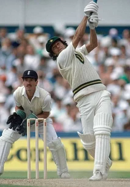 50 Unique Images of Cricketer Imran Khan That Capture His Iconic Legacy