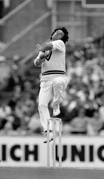 50 Unique Images of Cricketer Imran Khan That Capture His Iconic Legacy