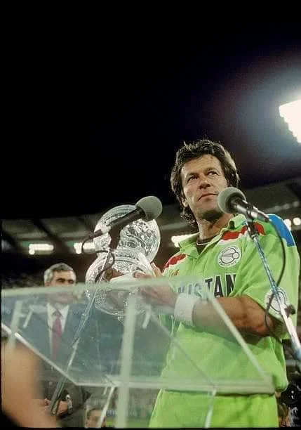 50 Unique Images of Cricketer Imran Khan That Capture His Iconic Legacy