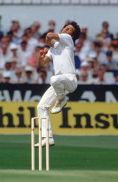 50 Unique Images of Cricketer Imran Khan That Capture His Iconic Legacy